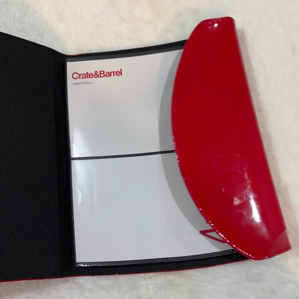 📸 Crate & Barrel Red Faux Leather Photo Album - New ❤️